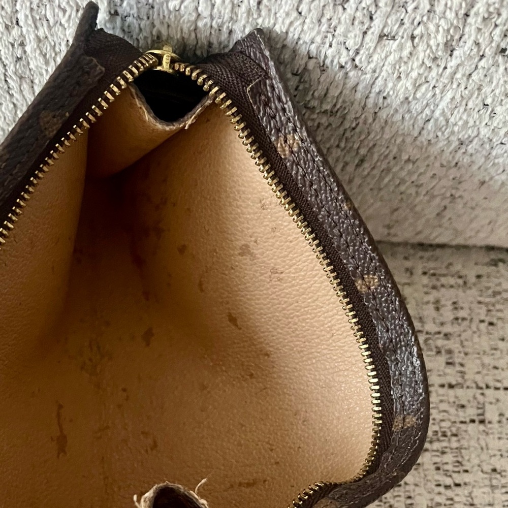 Louis Vuitton Brown and Gold Zippered Pouch - Picture 10 of 10